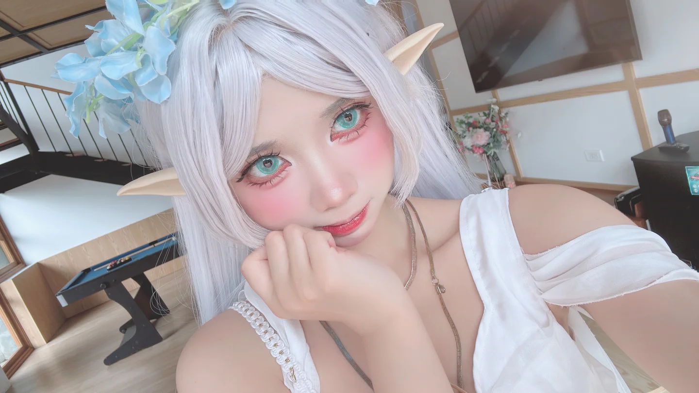 PoppaChan - Frieren Blue Valley Dress [78P,9V-1.34GB] tg@simisebaisi 【丝足阁】044.webp